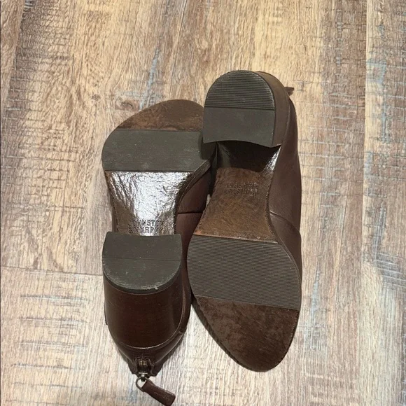 Johnston & Murphy Dark Brown Leather Heeled Boots - Picture 6 of 7